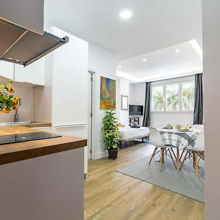 High-end Premium - Soho Center *